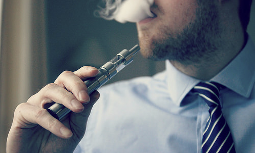 FUCK！タバコ！これからは電子たばこの時代だ！Ploom~IQOS~VAPE比較